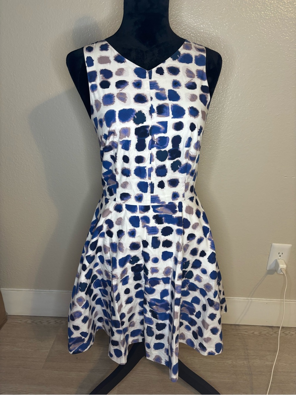 A/X Armani Exchange Blue and White Abstract Printed Dress Size 2